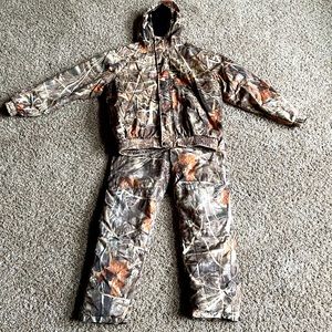 Gander Mountain Guide Series Winter Camo Jacket/Snow pants set. Youth Size XXL.